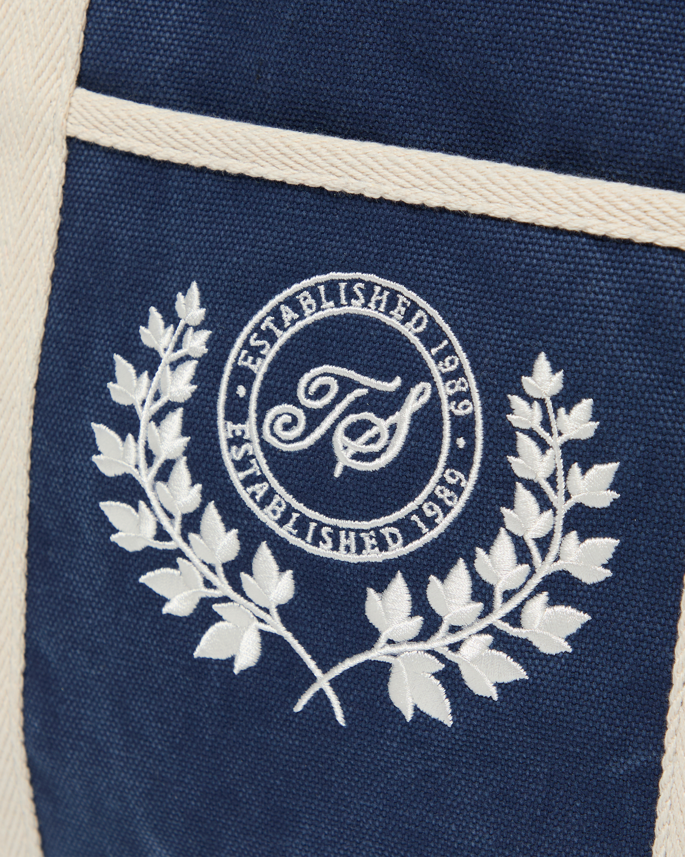 TS Crest Washed Navy Beach Bag detail