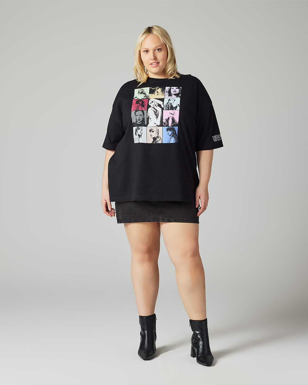 Taylor Swift | The Eras Tour Through Vancouver II Black T-Shirt 2XL size model full length
