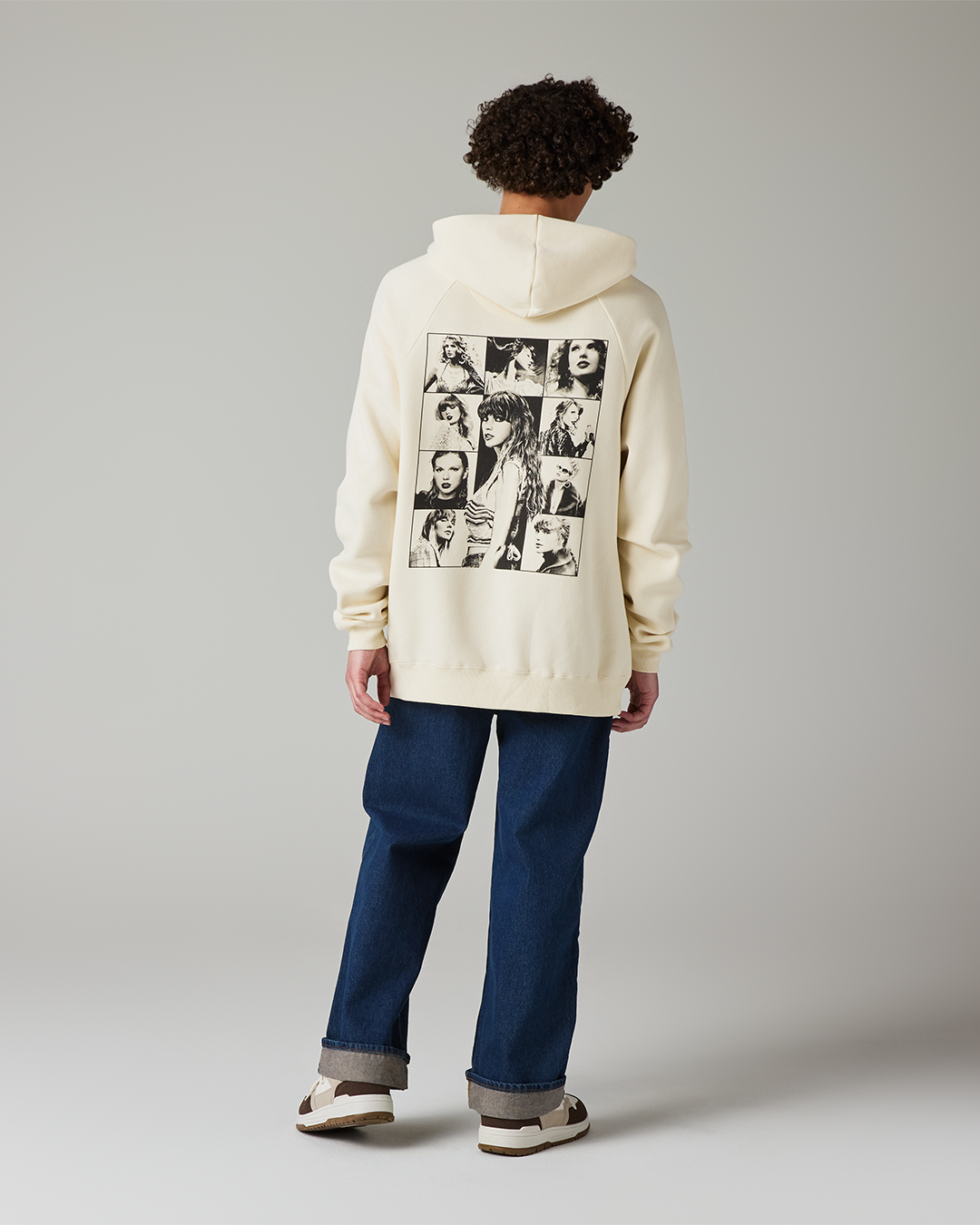 Taylor Swift | The Eras Tour I Beige Hoodie L model back full length