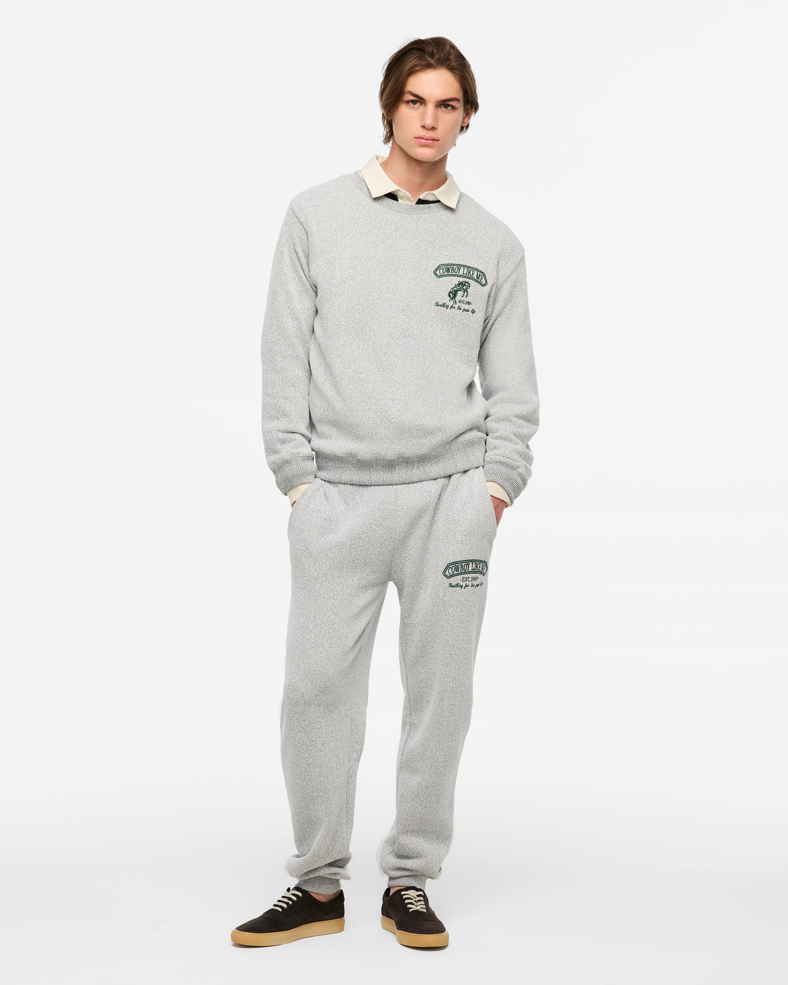 Cowboy Like Me Jogger L model full length