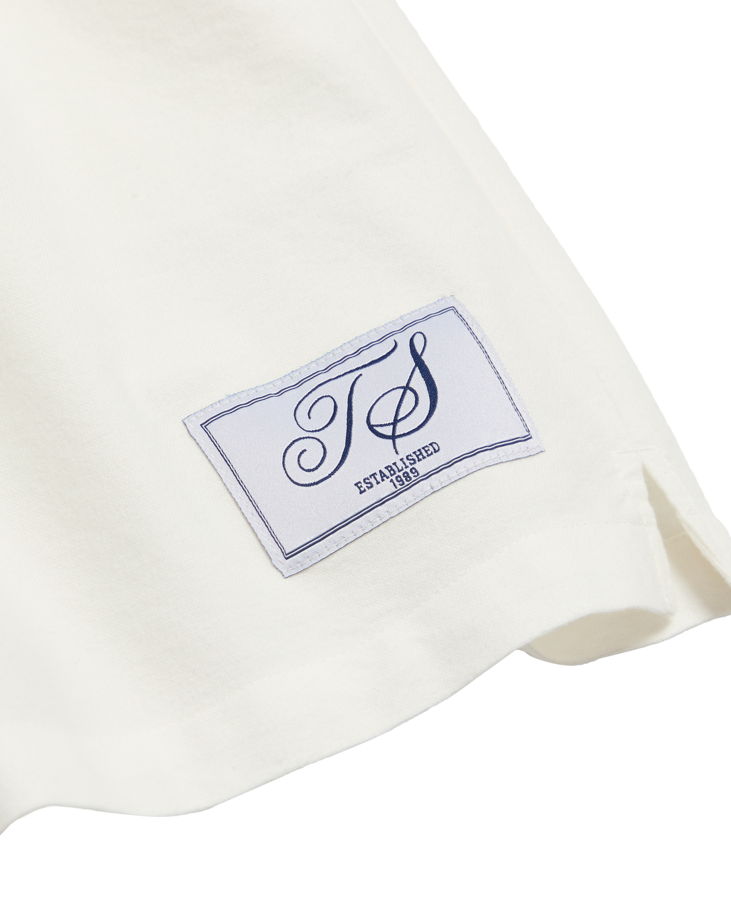 TS Crest White Oxford Shorts detail